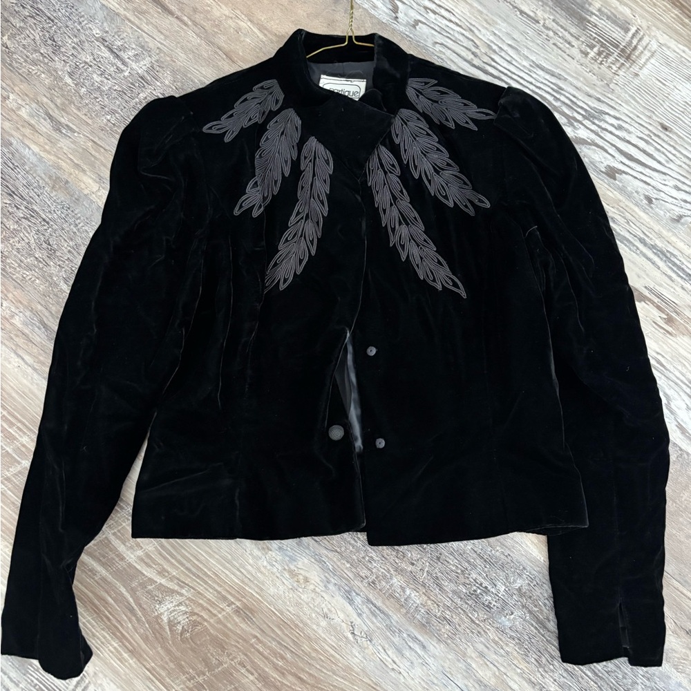 Vintage Black Velvet Women's Jacket by Partique New York